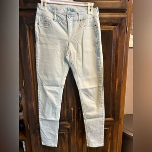 Maurices Women's Light Wash Skinny Jeans - light blue